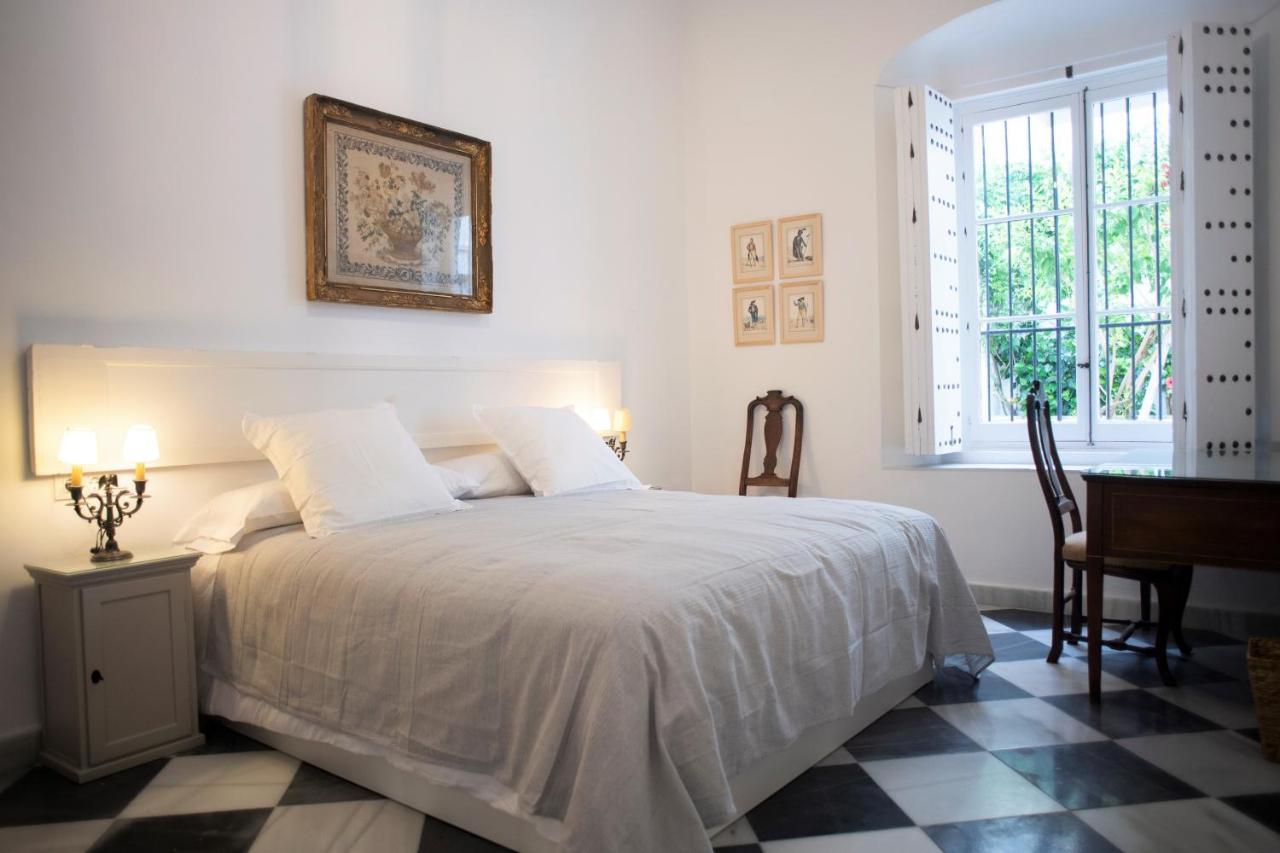 Gatu Premium Apartamento Palacio Oneto Con Jardin Privado " Preferente Mayores De 25 Anos Y Familias " Ел Пуерто де Санта Мария Екстериор снимка